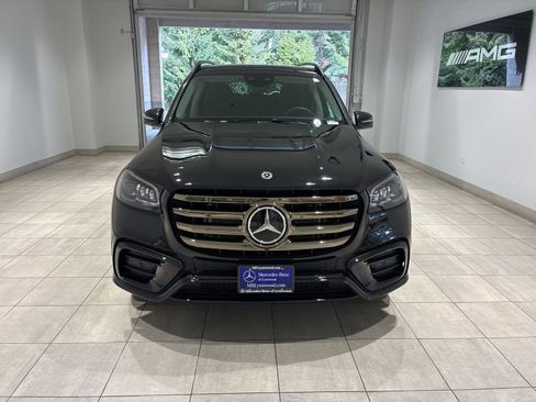 New 2026 Mercedes-Benz GLS 450 4MATIC image 2