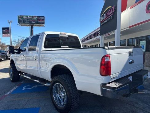 Used 2016 Ford F250 Lariat w/ Lariat Interior Package image 4