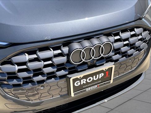 Used 2025 Audi Q5 Premium AWD/4WD image 30