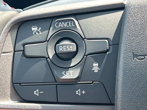 New 2026 Nissan Sentra SR w/ Floor Mat Package FWD image 26