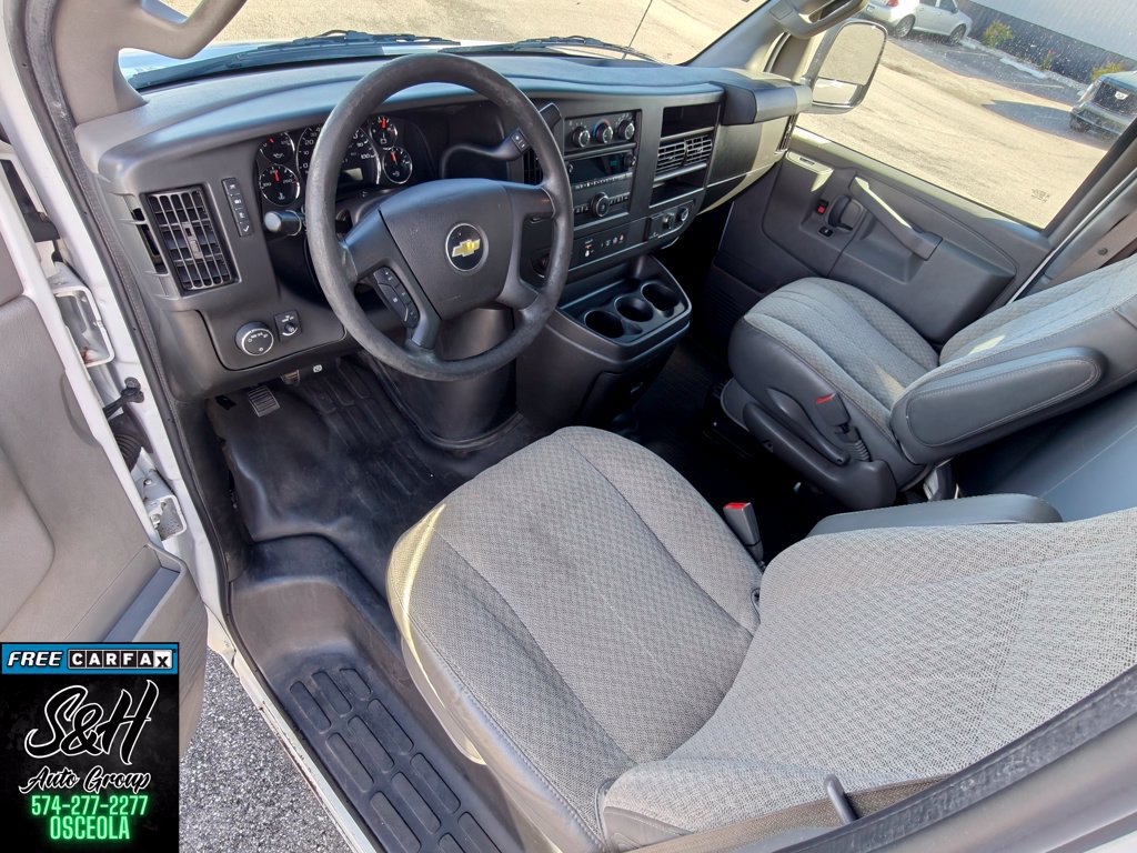 Used 2021 Chevrolet Express 2500 w/ Driver Convenience Package RWD image 4