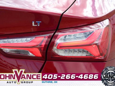 Used 2021 Chevrolet Malibu LT w/ Leather Package image 8