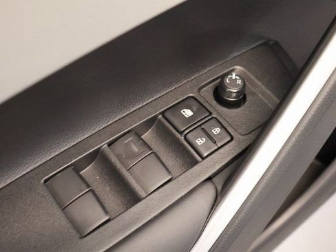 New 2026 Toyota Corolla Cross L image 10