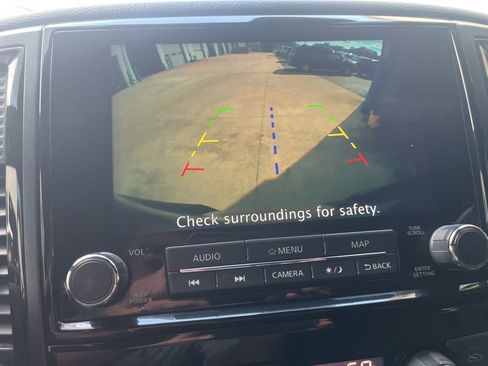 Used 2020 Nissan Titan PRO-4X w/ Pro-4x Utility Package image 18