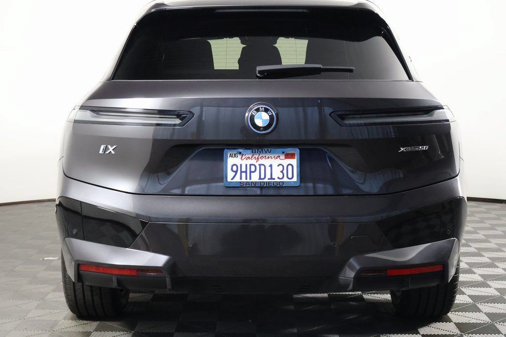 Certified 2024 BMW iX xDrive50 w/ Premium Package AWD/4WD image 5