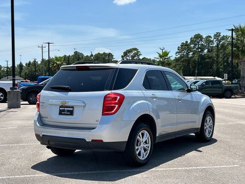 Used 2017 Chevrolet Equinox LT w/ Convenience Package FWD image 7