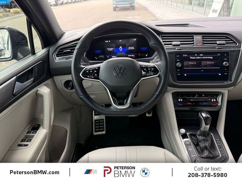 Used 2023 Volkswagen Tiguan SE R-Line image 25