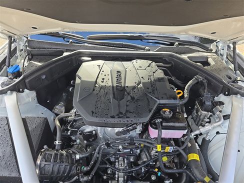 Used 2026 Genesis G70 2.5T image 28