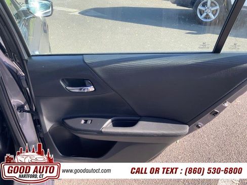 Used 2016 Honda Accord LX image 10