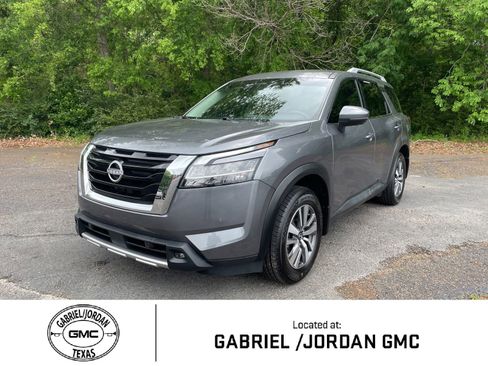 Used 2023 Nissan Pathfinder SL w/ Lighting Package (N92) image 1