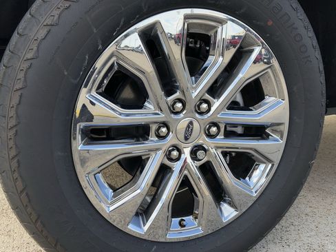 New 2025 Ford F150 Lariat w/ Equipment Group 502A High image 40