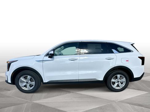 Certified 2026 Kia Sorento LX FWD image 5