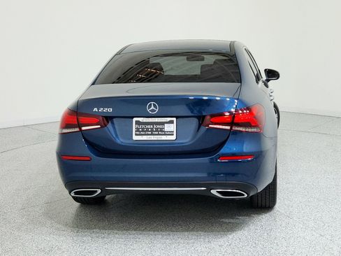 Certified 2022 Mercedes-Benz A 220 image 5