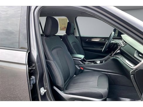 Used 2023 Jeep Grand Cherokee L Laredo w/ Luxury Tech Group I AWD/4WD image 51