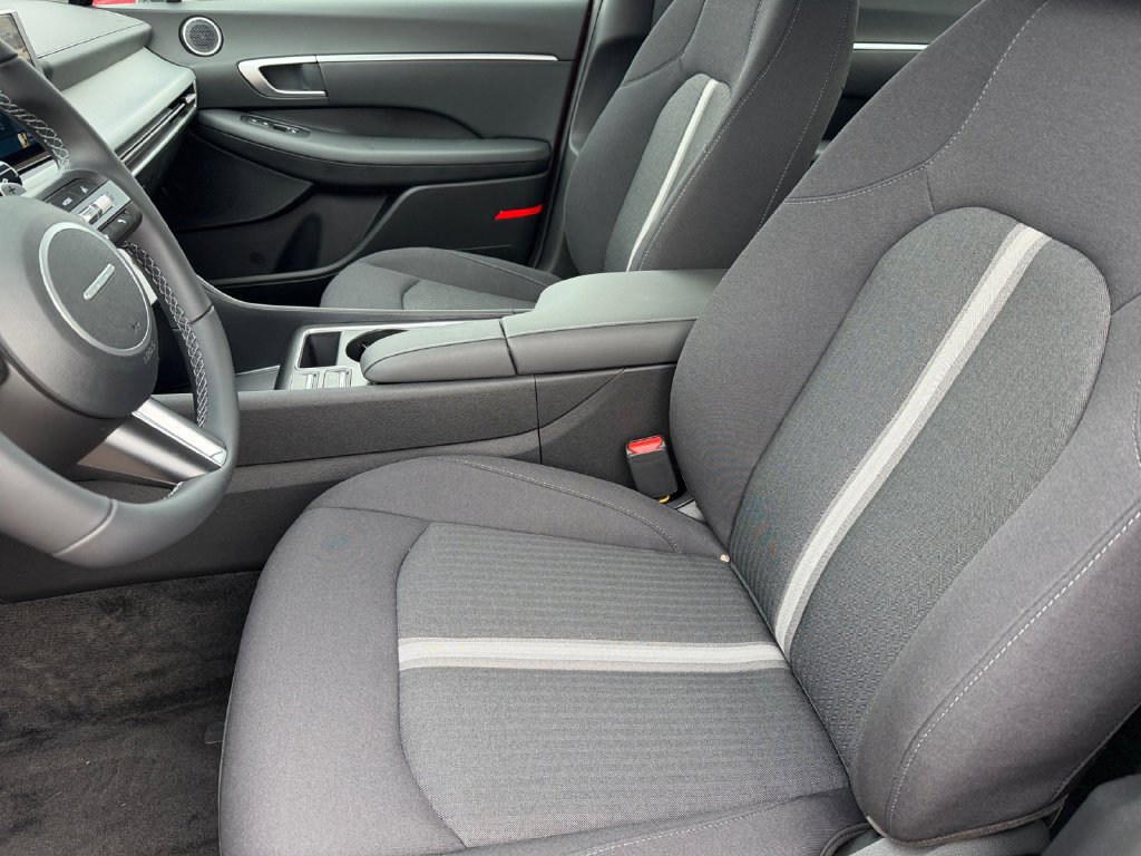 New 2026 Hyundai Sonata SEL FWD image 10