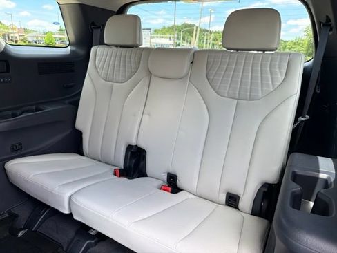 Used 2024 Hyundai Palisade Limited FWD image 29