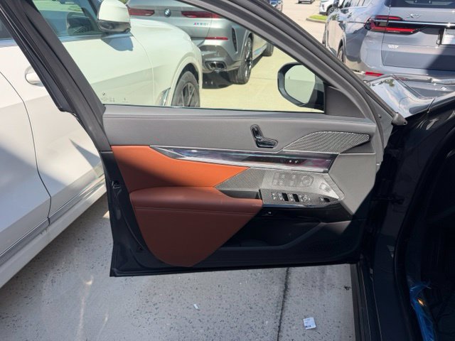Used 2026 BMW 740i xDrive AWD/4WD image 11