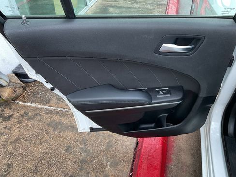 Used 2022 Dodge Charger SXT image 17