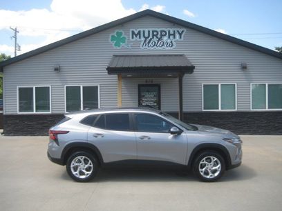 Used 2026 Chevrolet Trax LS w/ LS Convenience Package