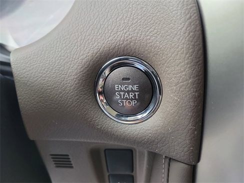 Used 2015 Lexus GX 460 image 30