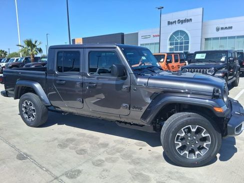 New 2026 Jeep Gladiator Sport image 1