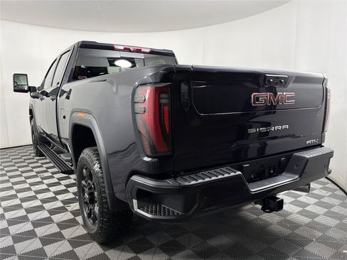 New 2026 GMC Sierra 2500 AT4 w/ AT4 Premium Plus Package AWD/4WD image 4