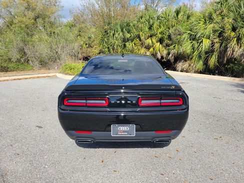 Used 2021 Dodge Challenger R/T Scat Pack w/ Shaker Package image 5