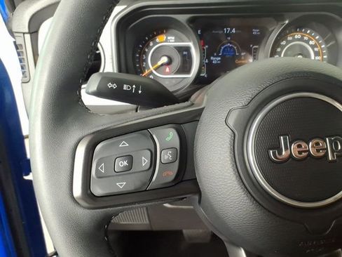 Used 2025 Jeep Wrangler Sport S image 17