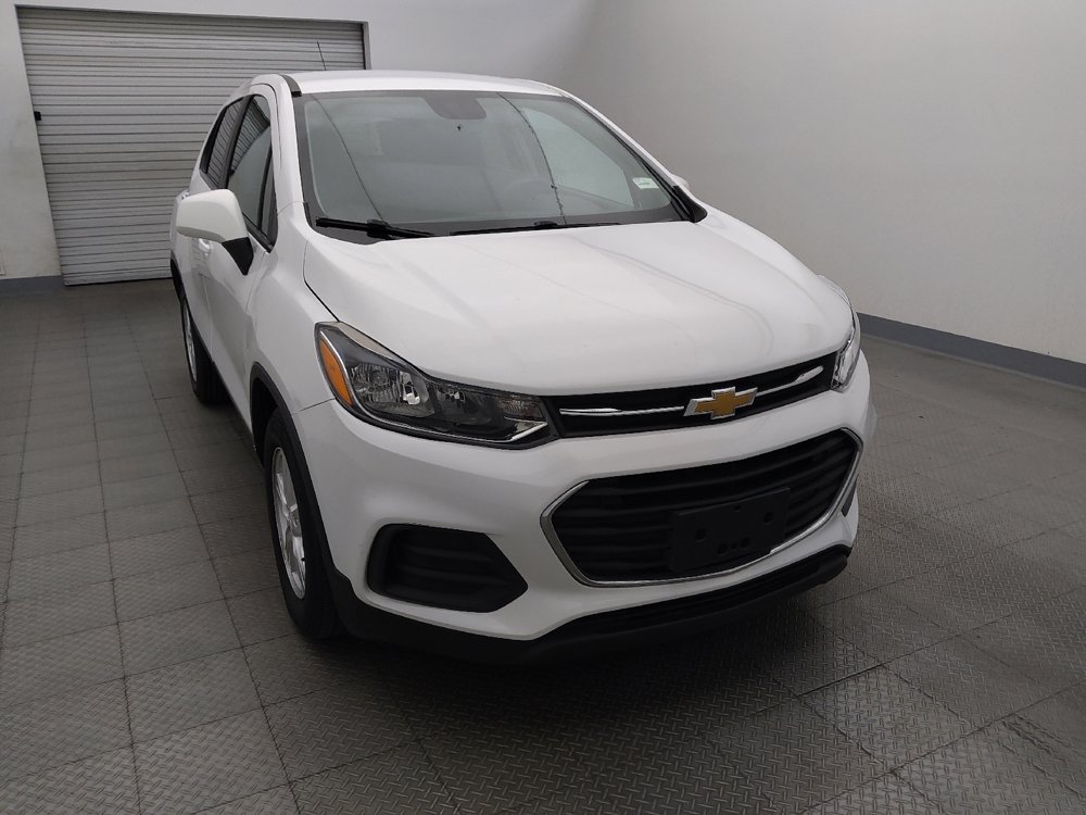 Used 2020 Chevrolet Trax LS w/ Tint and Cruise Package FWD image 14
