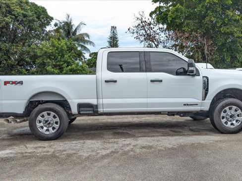 Used 2024 Ford F250 XLT w/ FX4 Off-Road Package AWD/4WD image 9