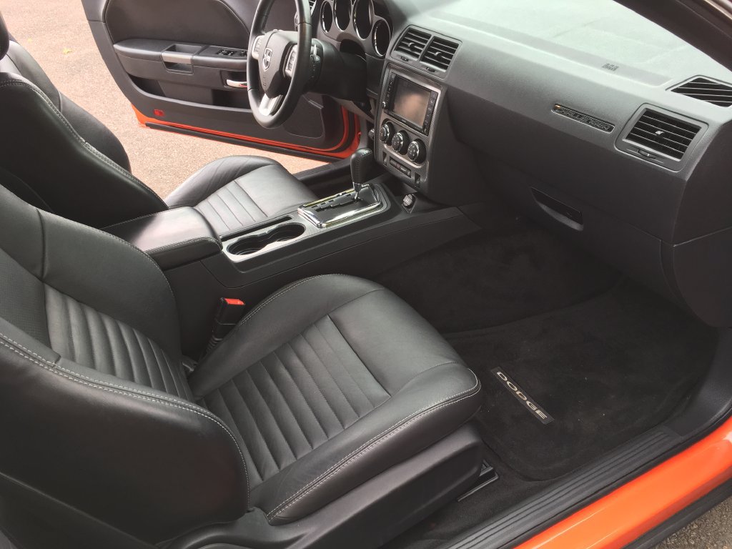 Used 2013 Dodge Challenger R/T Plus RWD image 27