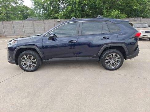 Used 2023 Toyota RAV4 XLE Premium AWD/4WD image 3