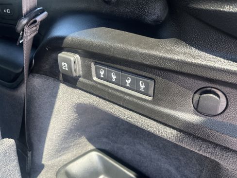 Used 2021 Jeep Grand Cherokee L Summit w/ Luxury Tech Group V image 22