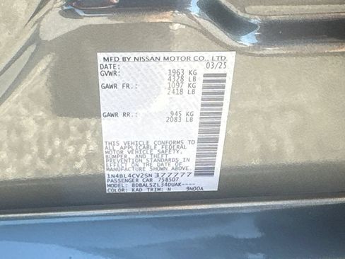 Used 2025 Nissan Altima 2.5 SR w/ SR Premium Package FWD image 32