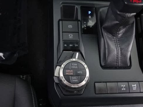 Used 2024 Toyota Tacoma TRD Off-Road w/ TRD Off Road Upgrade Package image 34