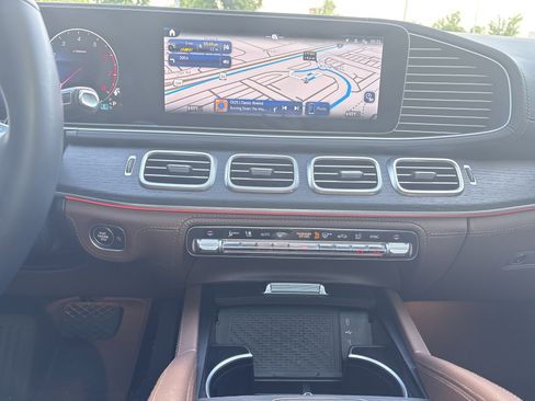 Used 2025 Mercedes-Benz GLE 450 4MATIC Coupe image 30