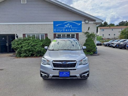Used 2017 Subaru Forester 2.5i Limited AWD/4WD image 3