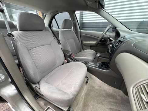 Used 2005 Nissan Sentra 1.8 S image 4