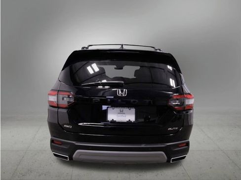 Certified 2024 Honda Pilot Elite image 6