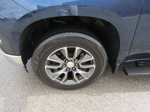 Used 2023 Chevrolet Silverado 1500 LT image 13