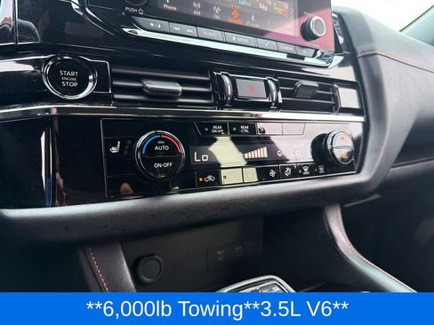 Used 2025 Nissan Pathfinder Rock Creek AWD/4WD image 18