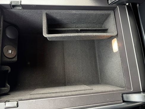 Used 2025 Lincoln Aviator AWD image 28