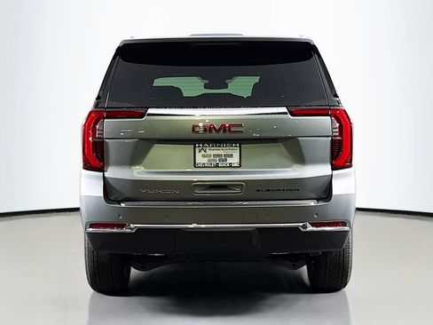 Used 2025 GMC Yukon Elevation AWD/4WD image 7