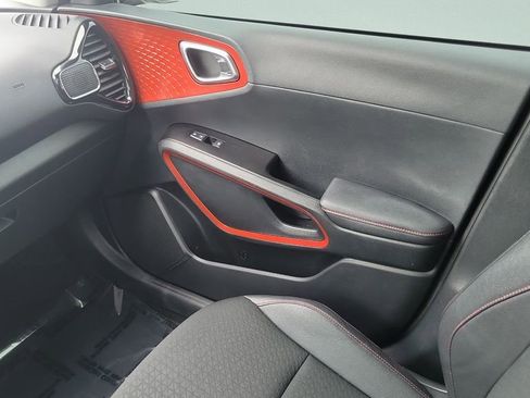 Used 2025 Kia Soul GT-Line FWD image 13