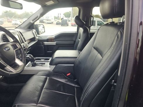 Used 2018 Ford F150 Lariat image 27