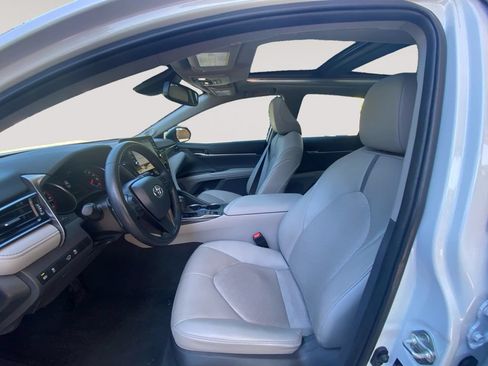 Used 2023 Toyota Camry XSE w/ Navigation Package FWD image 9