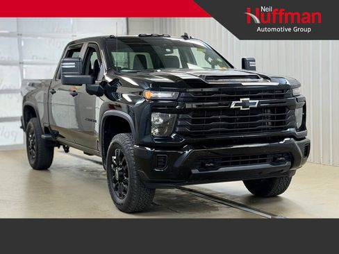 Used 2026 Chevrolet Silverado 2500 Custom w/ Custom Blackout Package AWD/4WD image 1