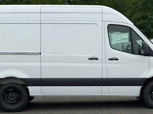 New 2026 Mercedes-Benz Sprinter 2500 image 3