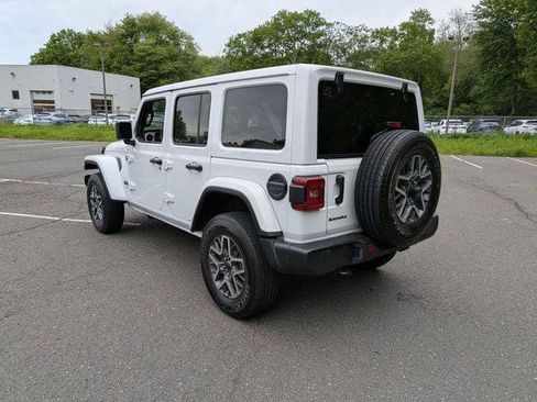 Certified 2025 Jeep Wrangler Unlimited Sahara AWD/4WD image 8
