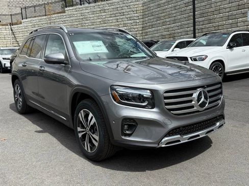 New 2026 Mercedes-Benz GLB 250 4MATIC image 1